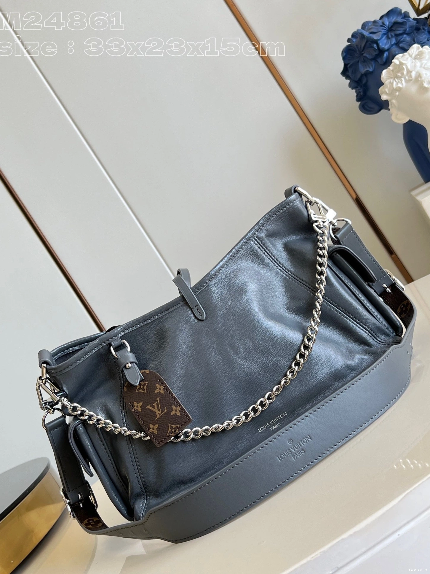 First bag ru x VUITTON 23x15cm -33.5 LOUIS Cargo CarryAll 0824